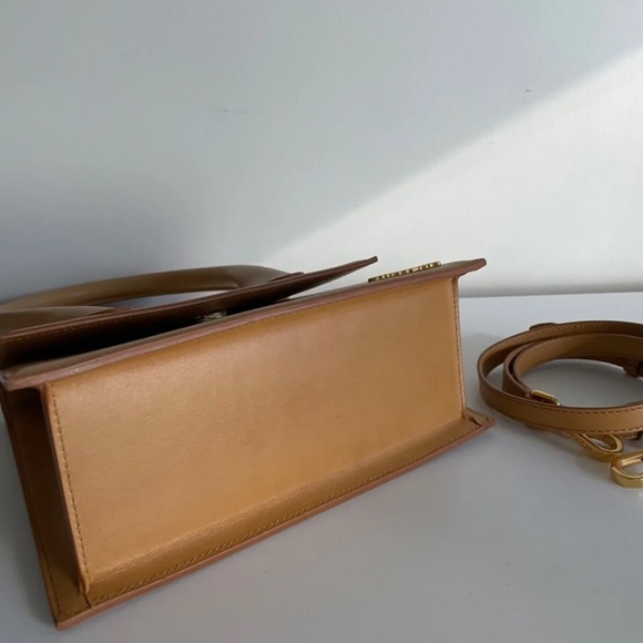 🩷✨SOLD✨🩷 Jacquemus Le Grand Chiquito Bag Beige Dark Yellow - Picture 7 of 8